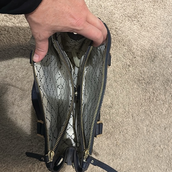 Excellent condition Kate Spade crossbody carryall navy blue purse or Tote - Picture 3 of 11